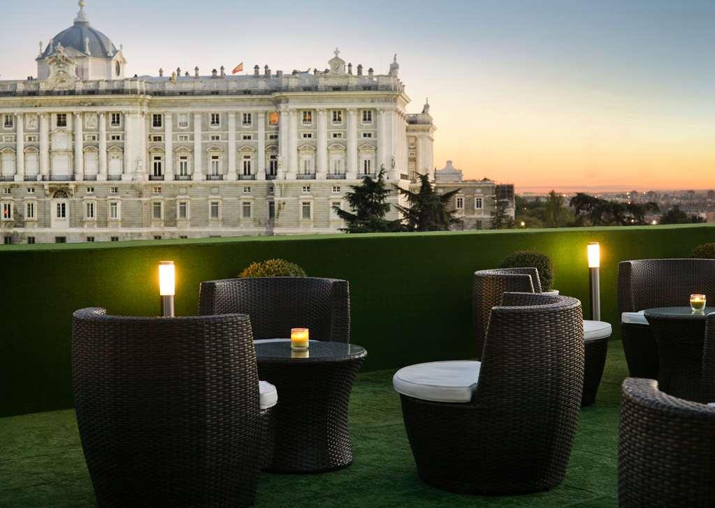Apartosuites Jardines De Sabatini Madrid Kemudahan gambar
