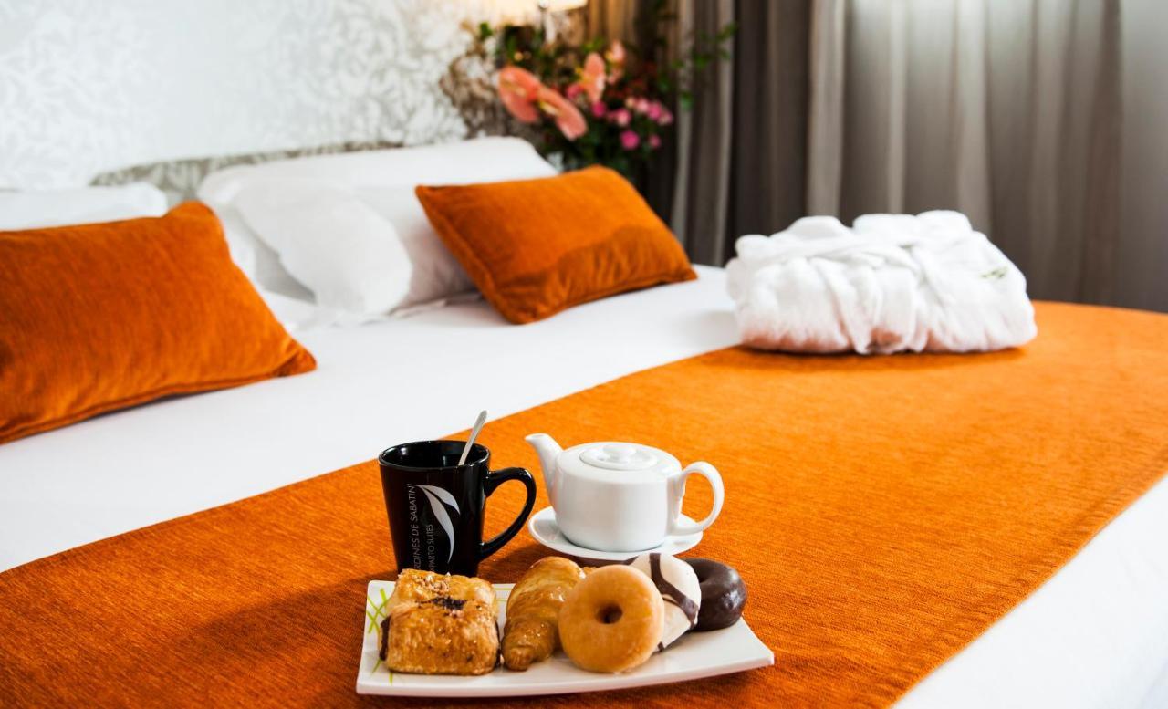 Apartosuites Jardines De Sabatini Madrid Luaran gambar