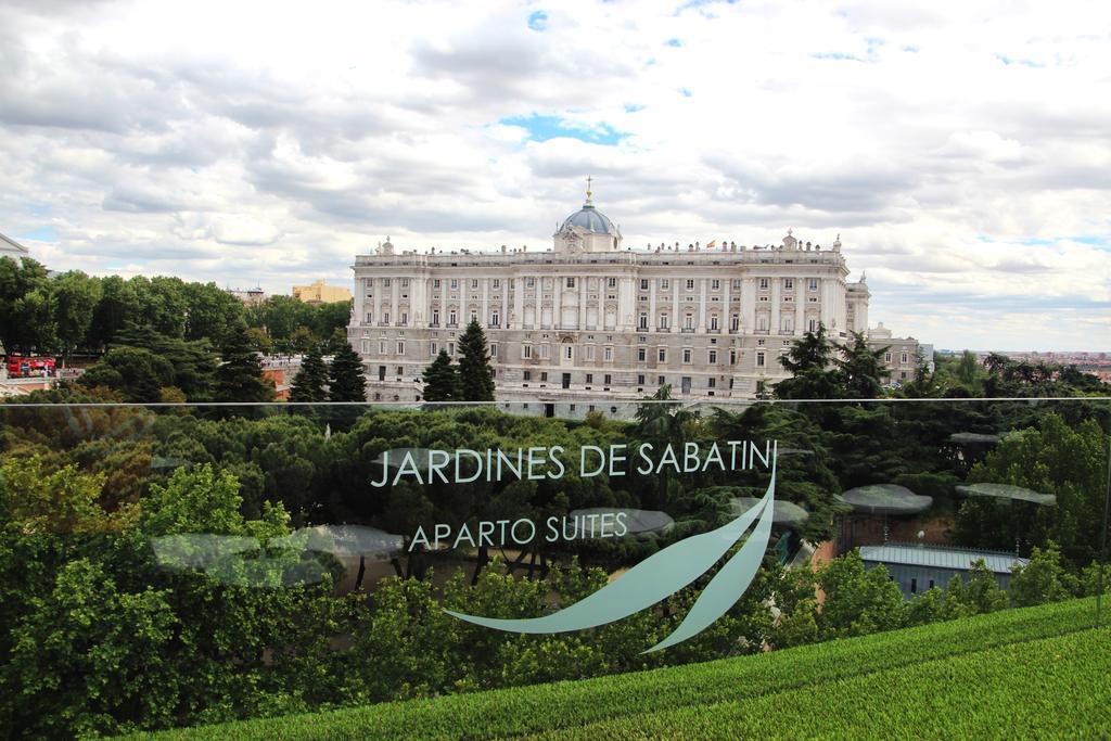 Apartosuites Jardines De Sabatini Madrid Luaran gambar